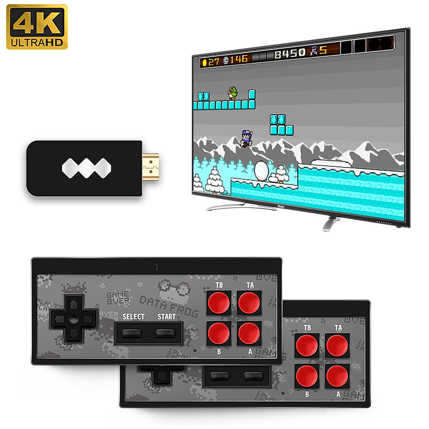 Console per videogiochi collegata allo schermo della TV. Supporta 4K. Include 568 giochi.