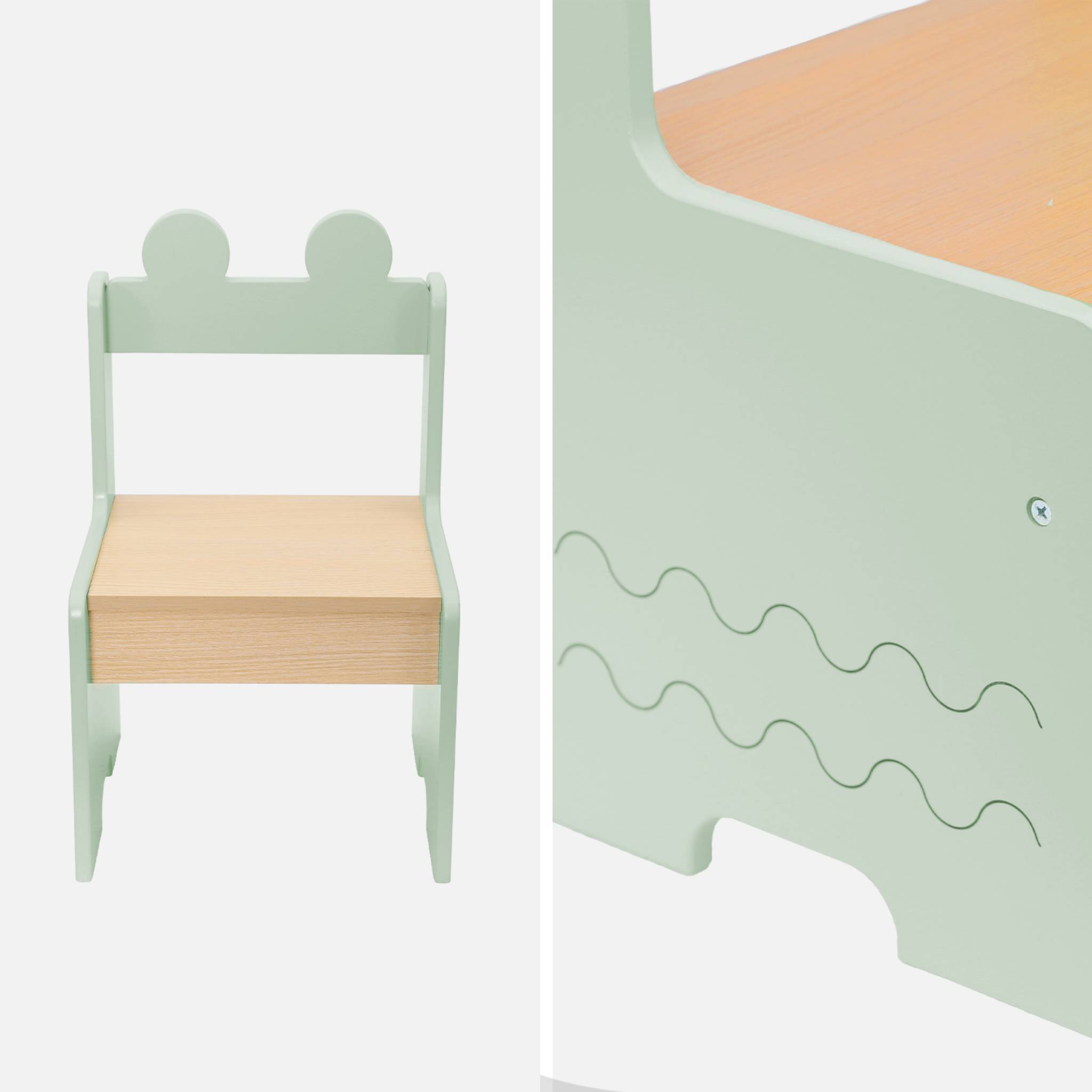 Table enfant + 2 chaises. avec étagères. vert