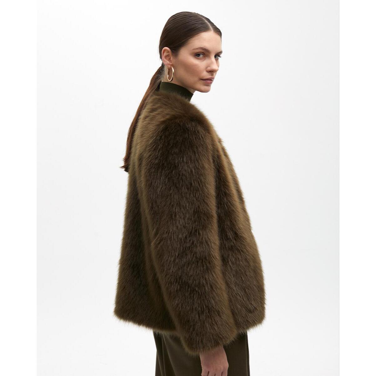 Cappotto in pelliccia corta