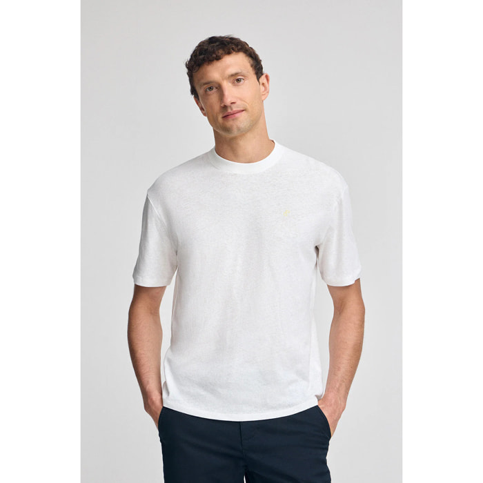 Camiseta blanca en lino y algodón de cuello redondo y monograma bordado