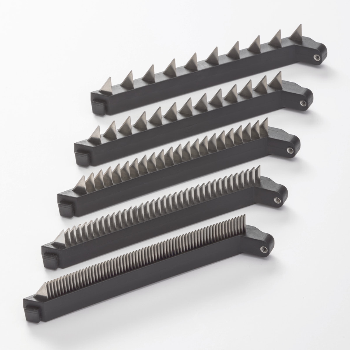 Mandoline inox Compact-PRO BASALTE avec poussoir ergonomique - 2 peignes effileurs (4 & 10 mm)