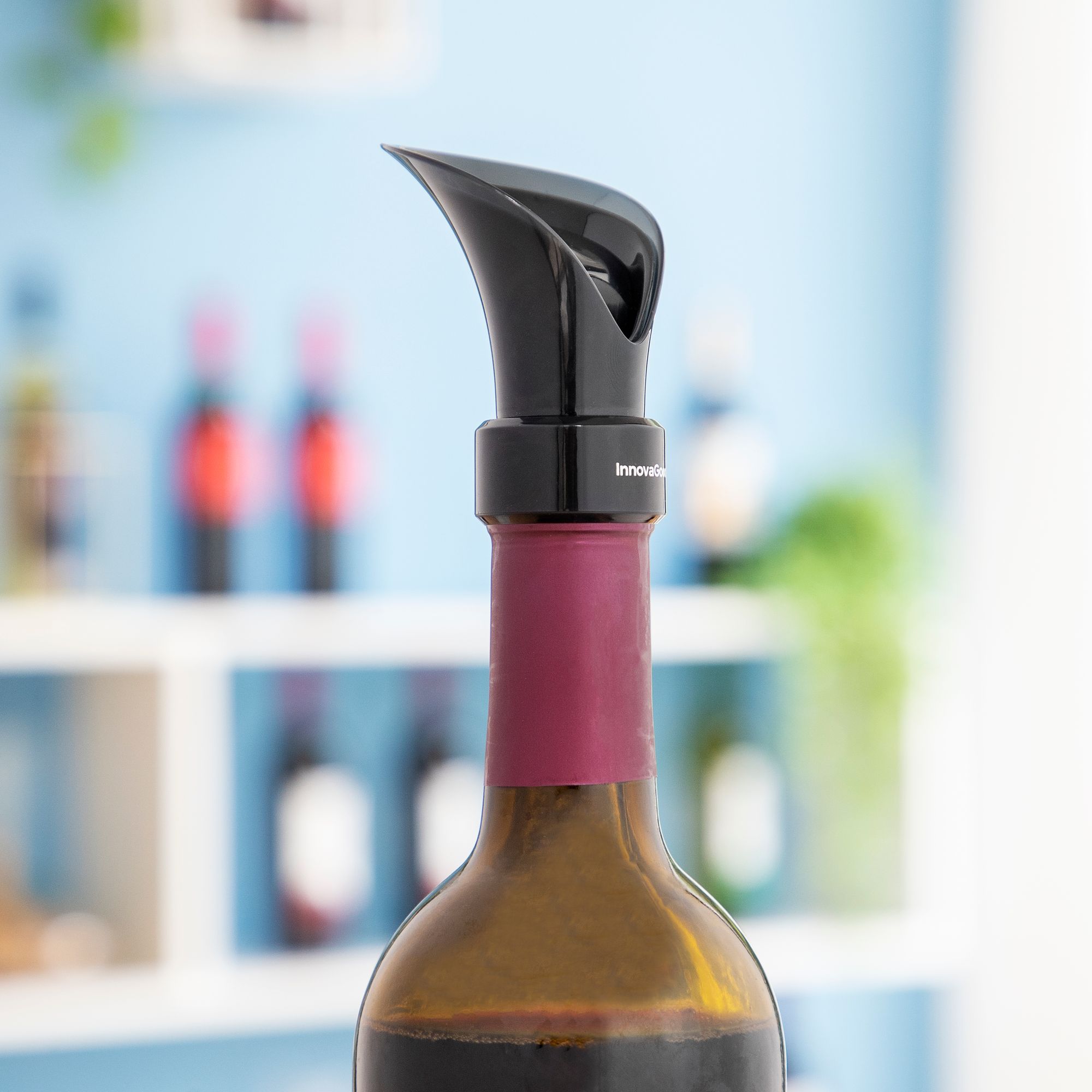 Tappo aeratore e dispenser per vino 2 in 1 Wintopp InnovaGoods - silicone - nero - 5 x 4,5 x 10 cm