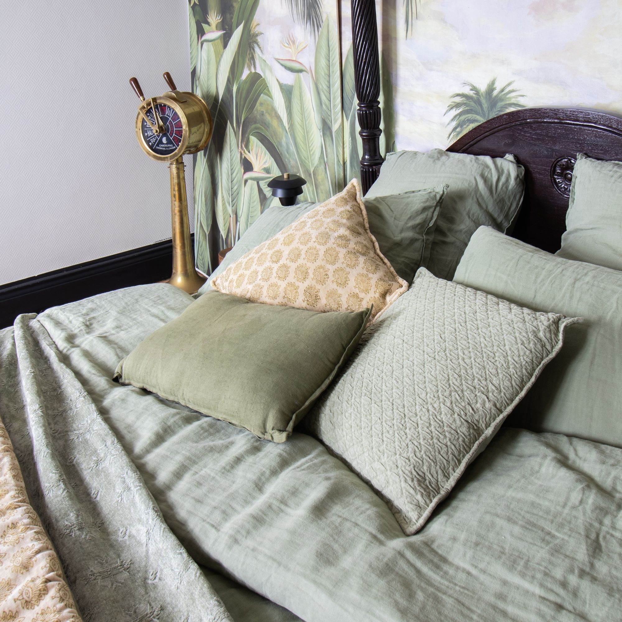 Coussin en lin vert 30x50cm NYL