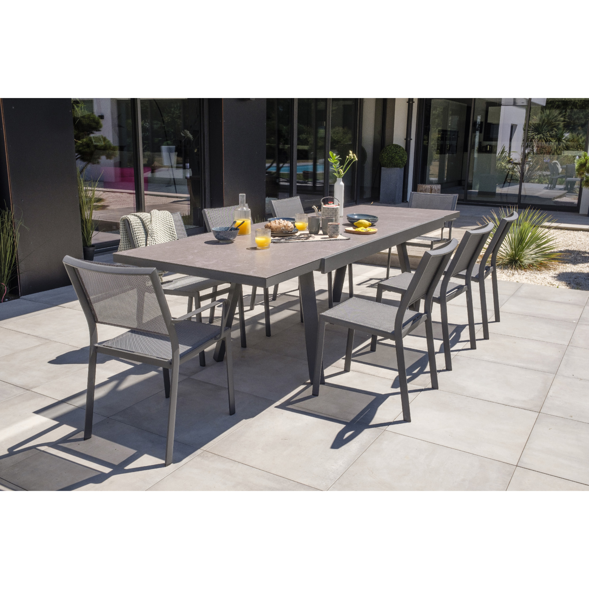 STOCKHOLM - Ensemble repas de jardin 8 places en céramique sur verre