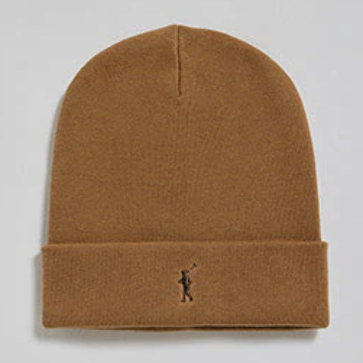 Gorro Vinny color camel con logo bordado Rigby Go