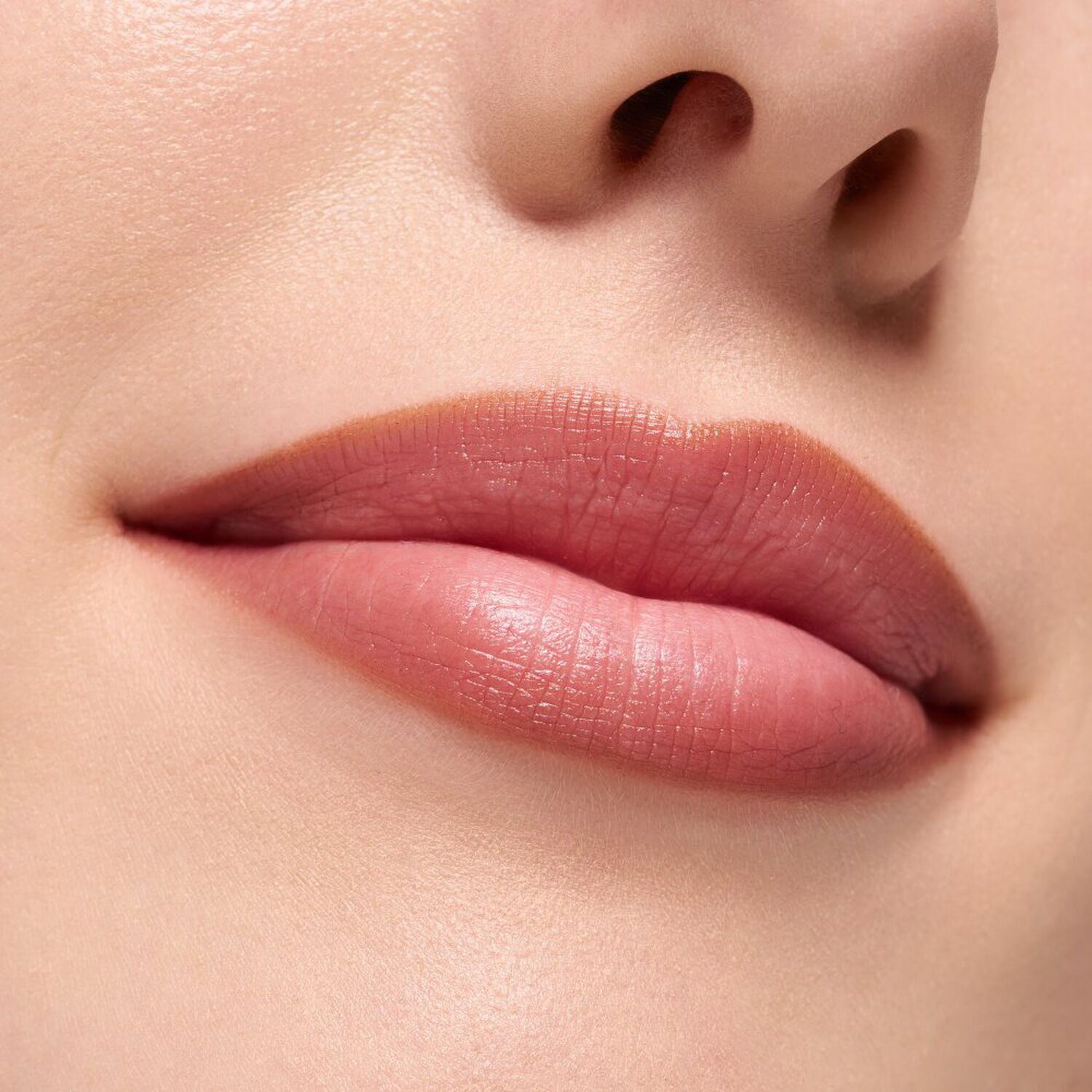 POUTline Soft Glide - Crayon à Lèvres Couvrance Totale