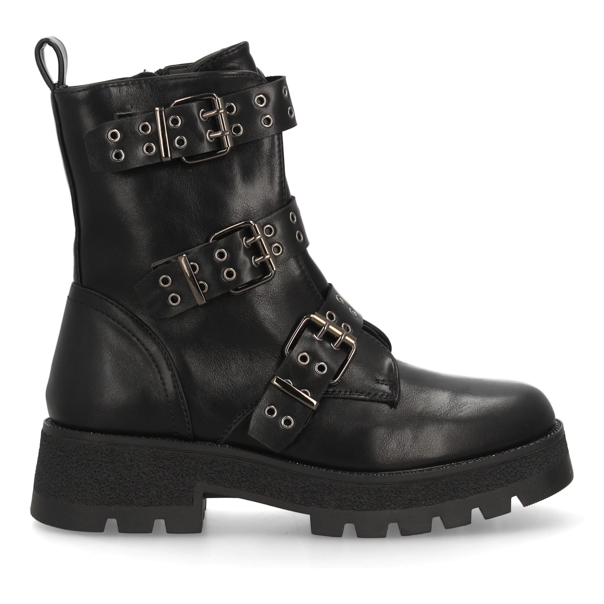 Bota militar con hebillas y tachuelas decorativas