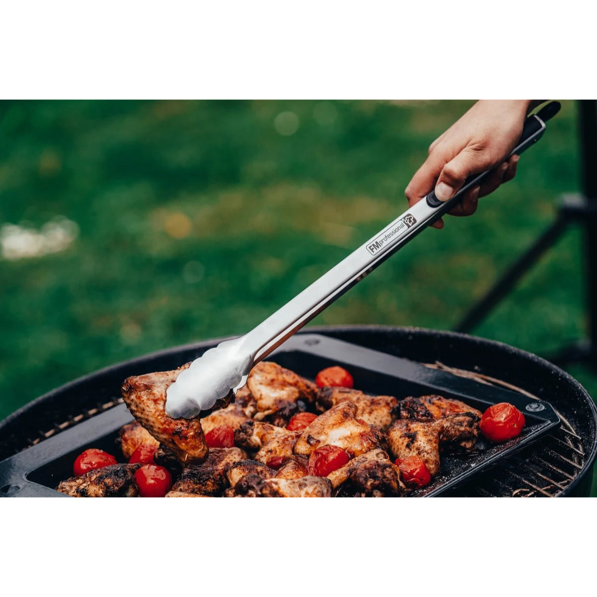 Plaque ondulée et perforée pour four et barbecue en tôle 38 x 33 cm FM Professional Barbecue