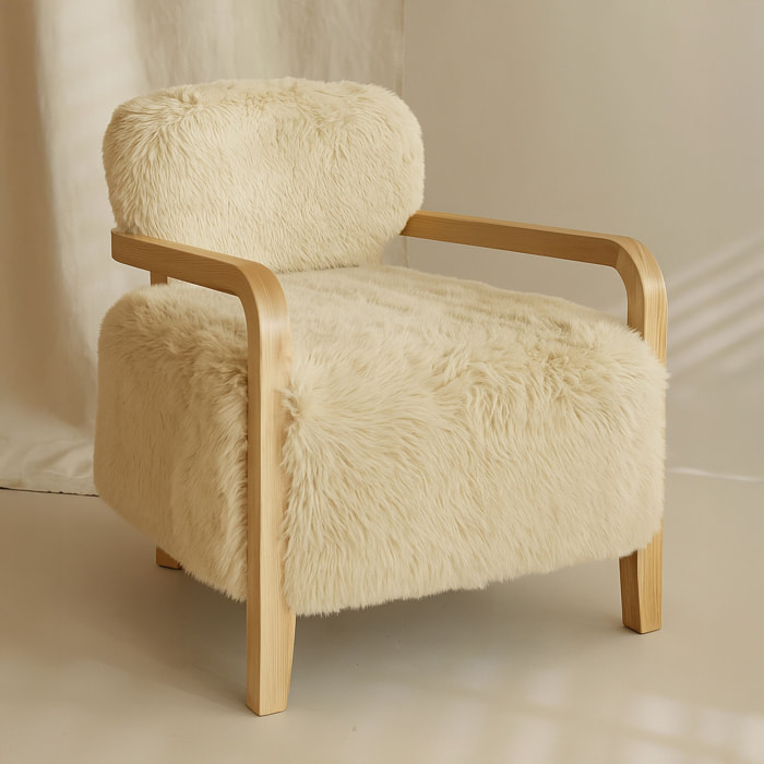 Fauteuil effet fourrure beige et structure en bois  YACK