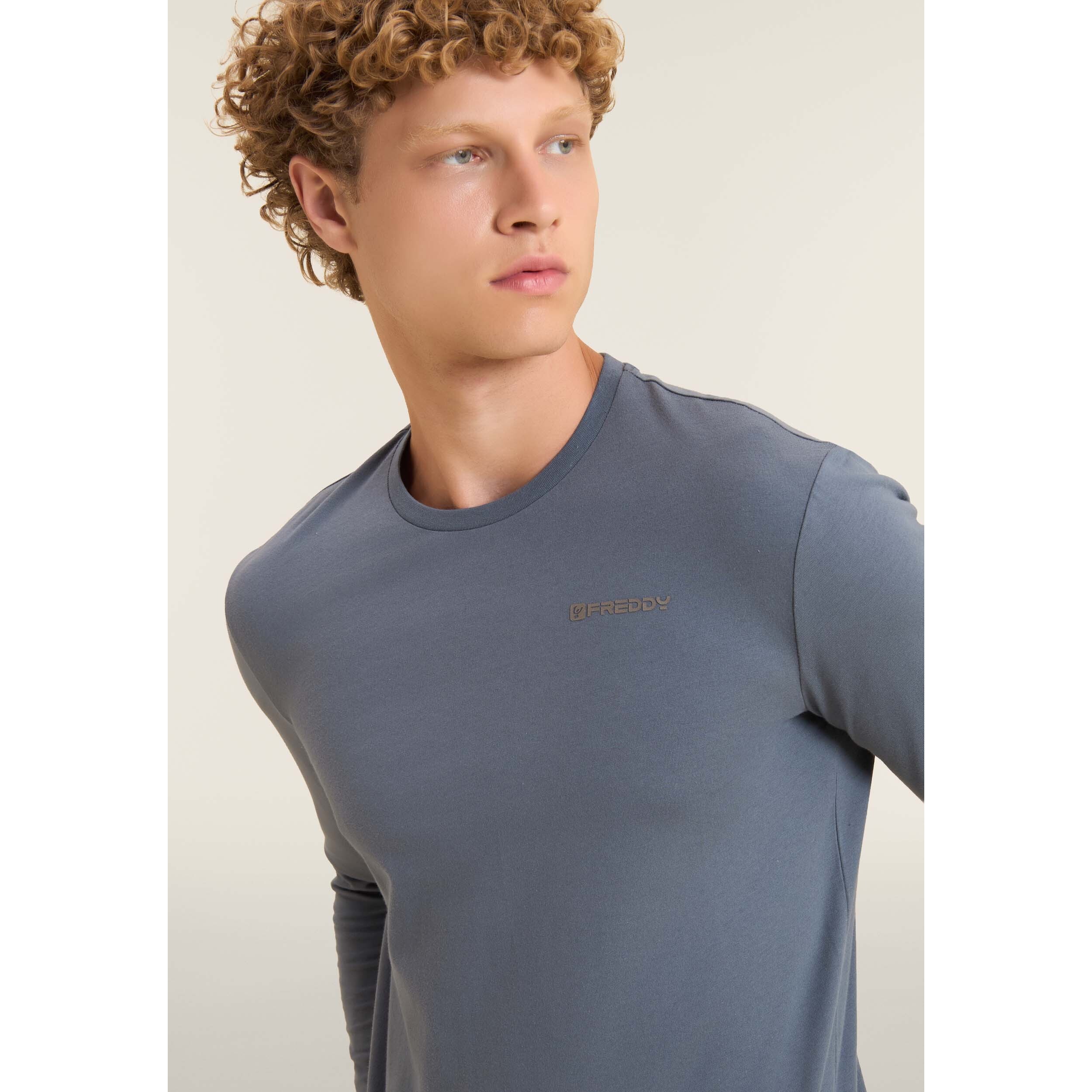 T-shirt manica lunga in cotone con logo lato cuore