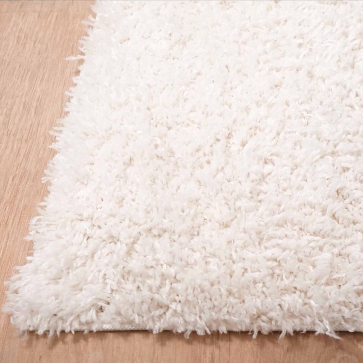 Tapis shaggy tissé motif uni KAFI