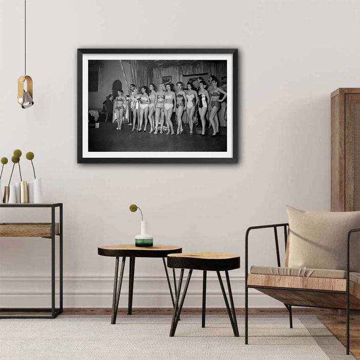 Affiche photo ancienne  Miss Univers 1952 Affiche + cadre en bois - Noir