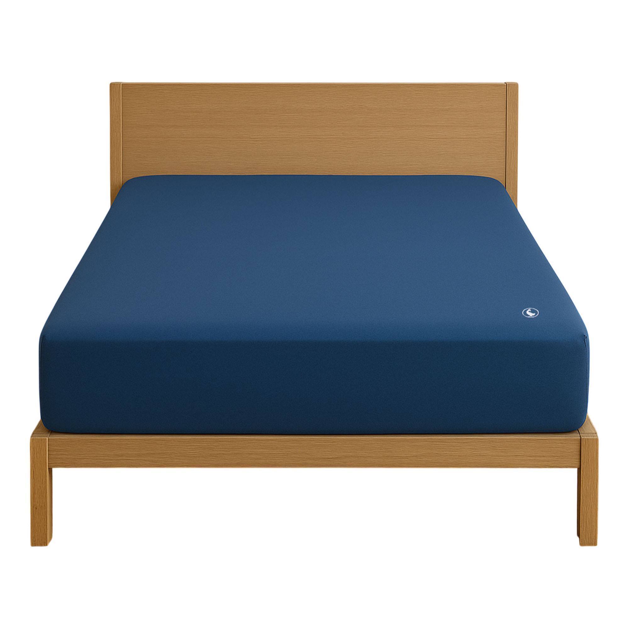 Sábana bajera 100% algodón 180tc color azul marino logo bordado el ganso