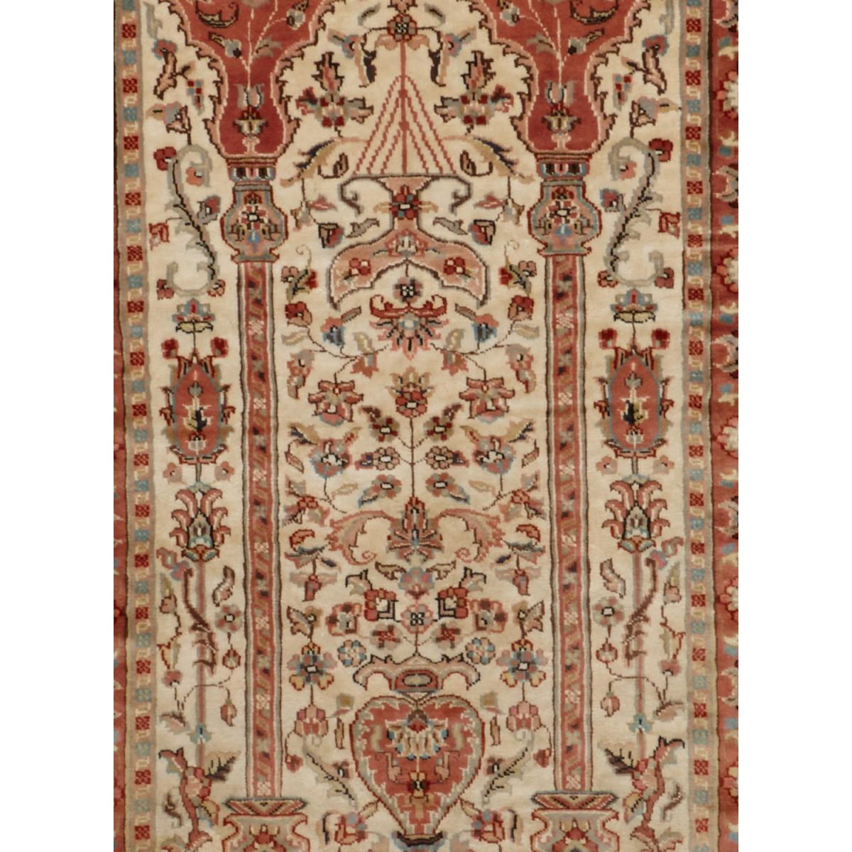 Authentique tapis d'orient, noué à la main en laine et soie