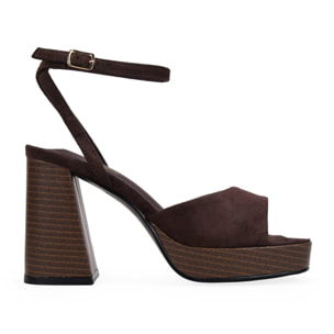 Sandalias de tacón marrones con plataforma de madera