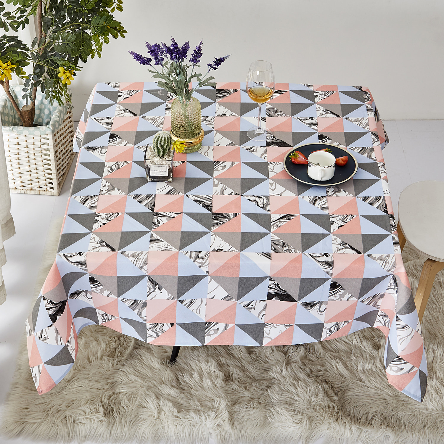 Tovaglia antimacchia 140x240 cm.