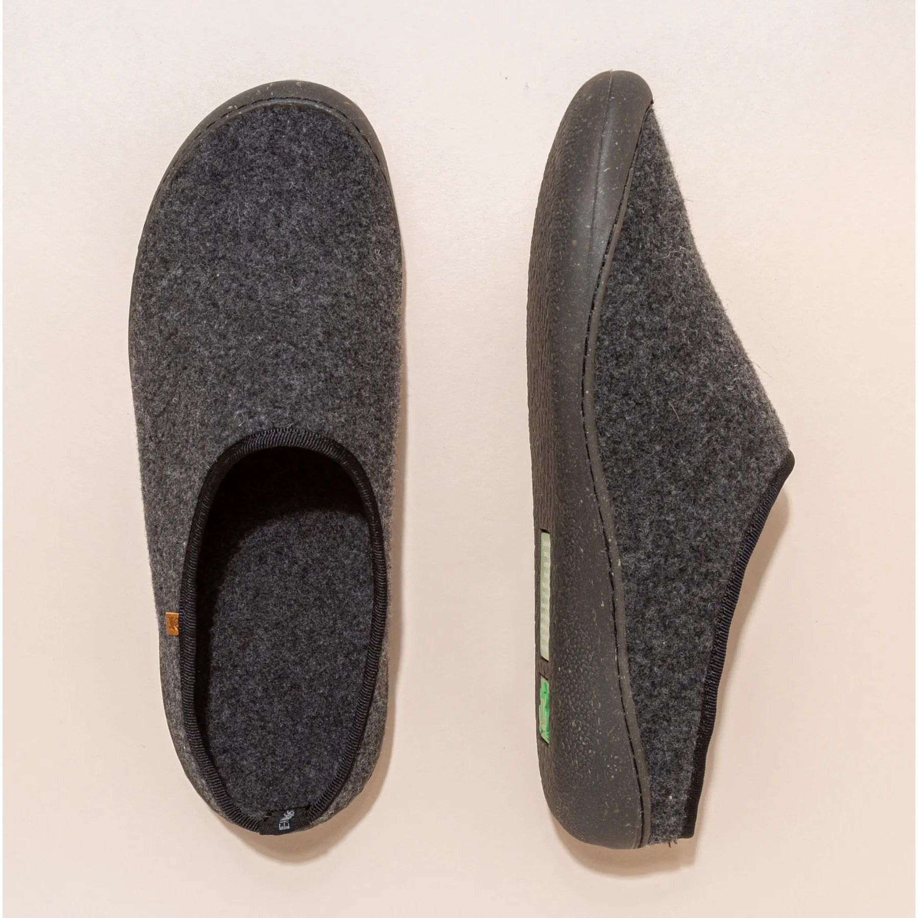 Zapatos NA66 WOOL BLACK/HOME color Black