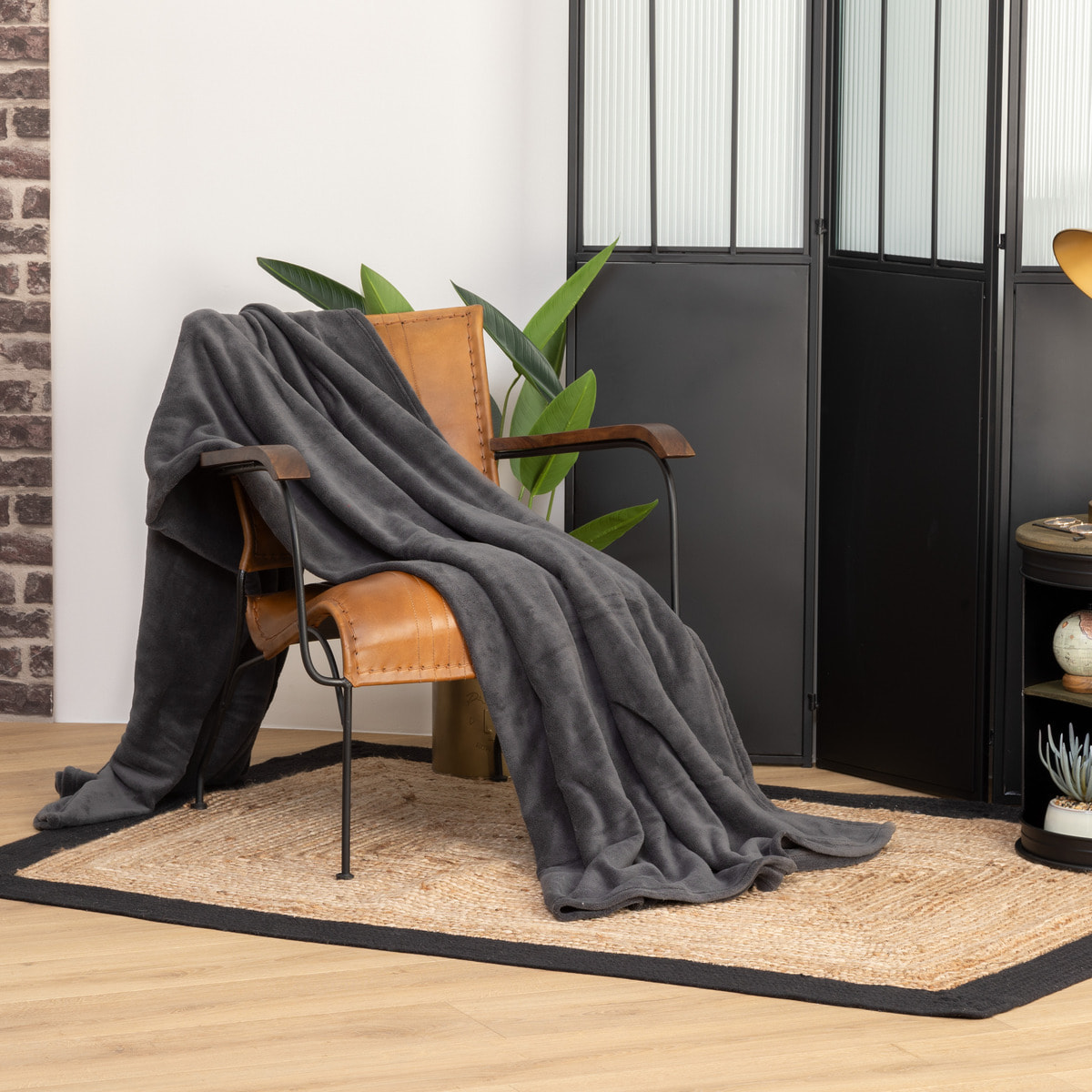 Plaid - microfibre - gris foncé - 180x230 cm