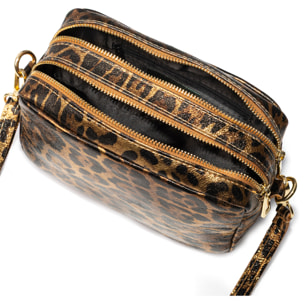 Degna borsa a tracolla donna. Pelle scamosciata autentica con stampa animalier leopardata e finitura lucida.