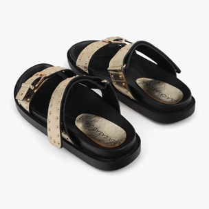 Sandalo basso con cinturini e dettagli metallici