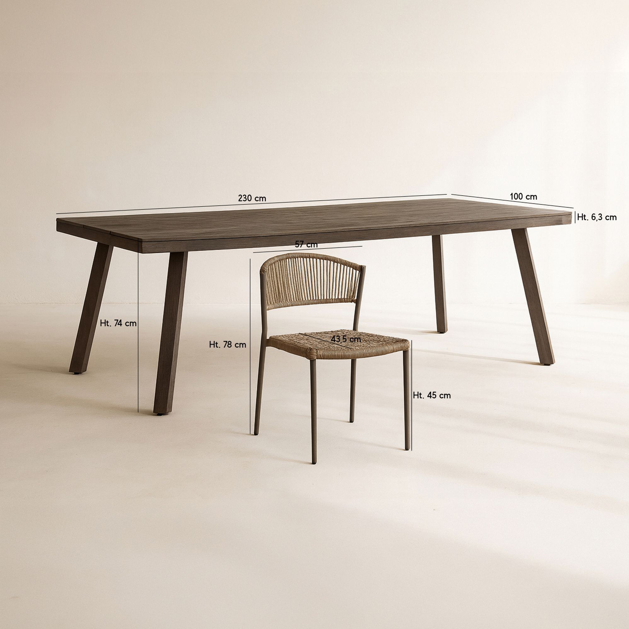 Ensemble de jardin table et 8 chaises en aluminium moka MADRAGUE