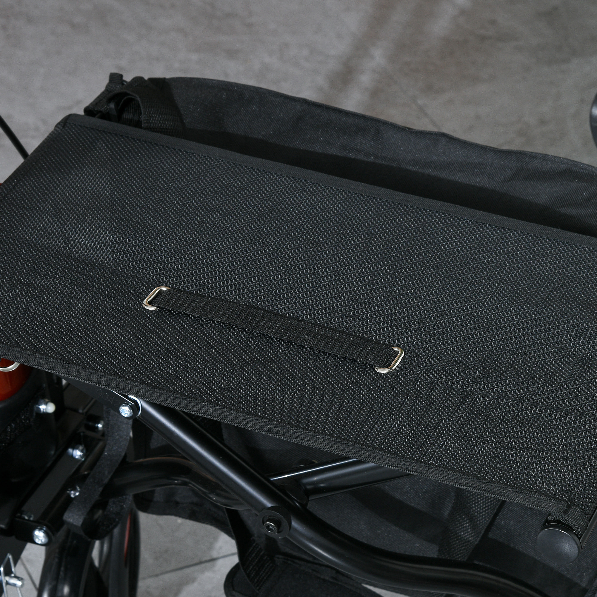 Andador para Ancianos Plegable de Aluminio Andador para Personas Mayores con Asiento y 4 Ruedas Andador con Altura Ajustable Frenos de Maneta y Bolsa de Transporte Rojo y Negro