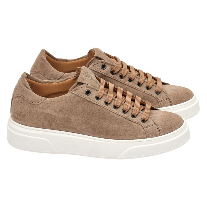 Sneakers stringate in vera pelle scamosciata