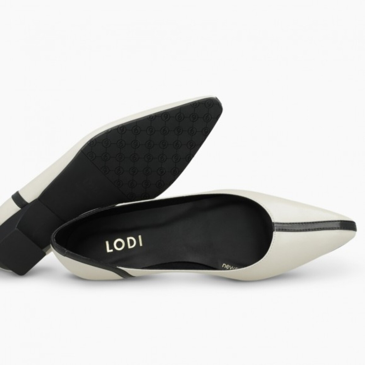 ZAPATOS DE SALÓN BLANCOS BED5529