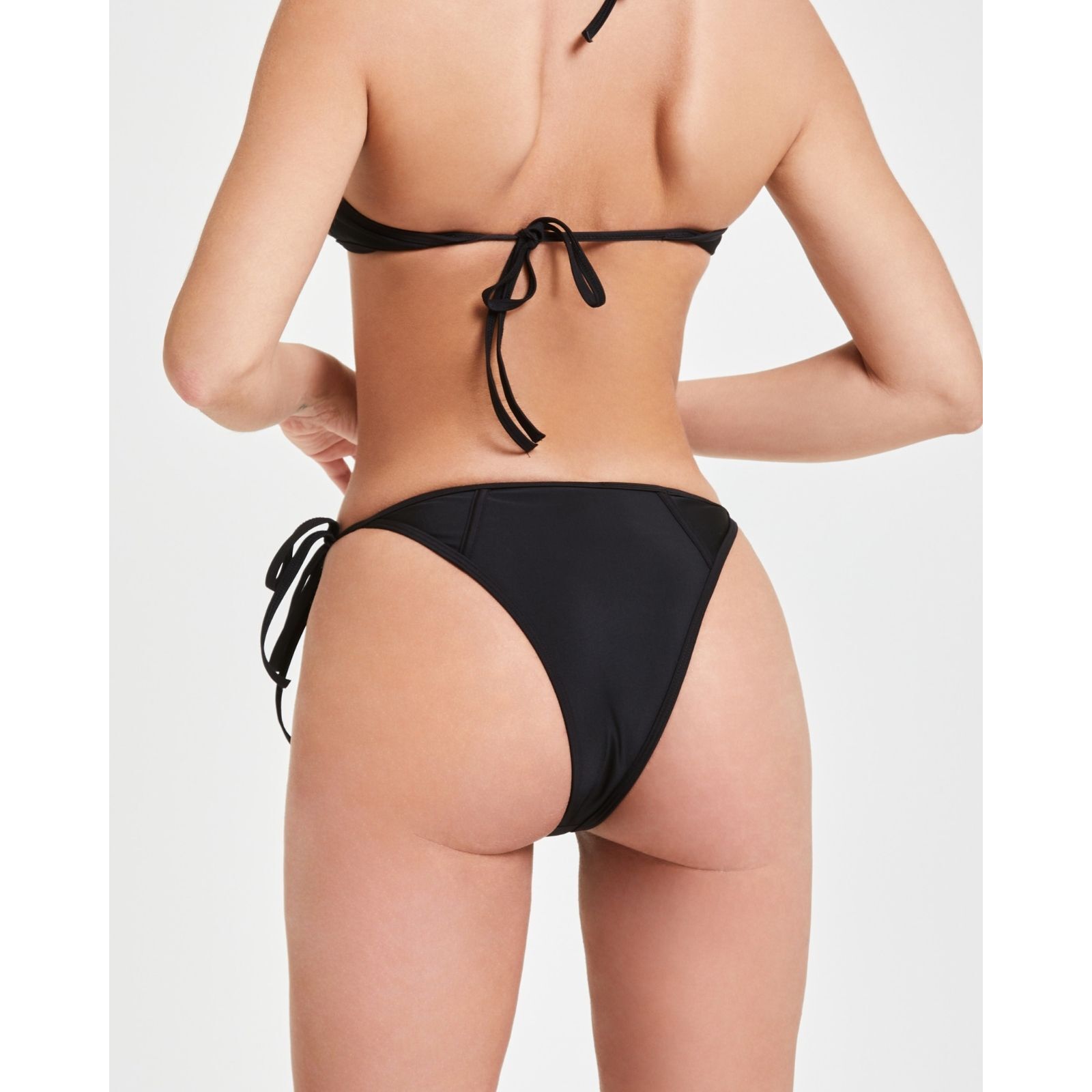 Pompea x Silvian Heach slip bows