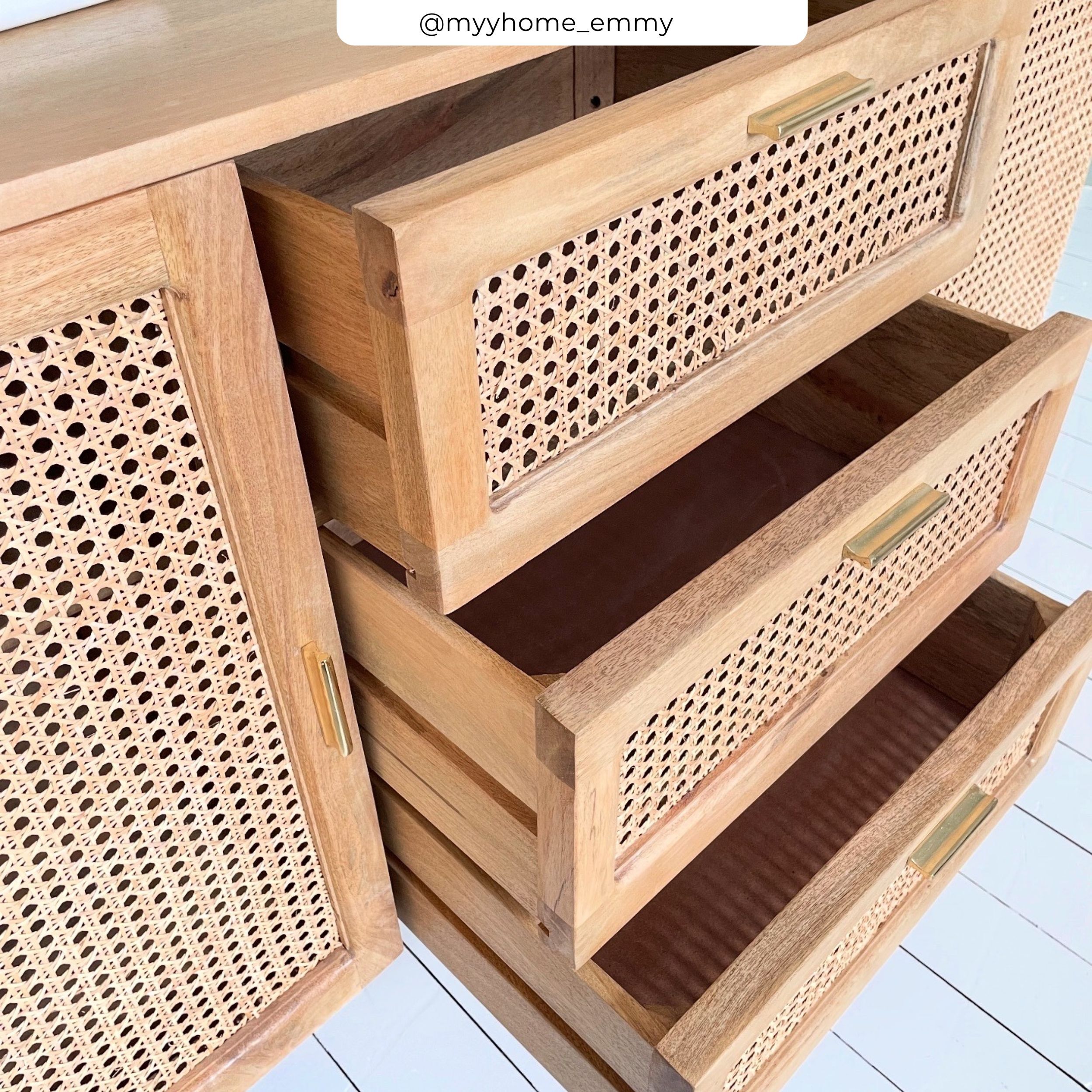 Buffet 2 portes et 3 tiroirs en cannage - Wava