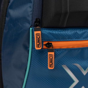 MUNICH BASICS BACKPACK mochila azul de poliéster y nylon con detalles a contraste