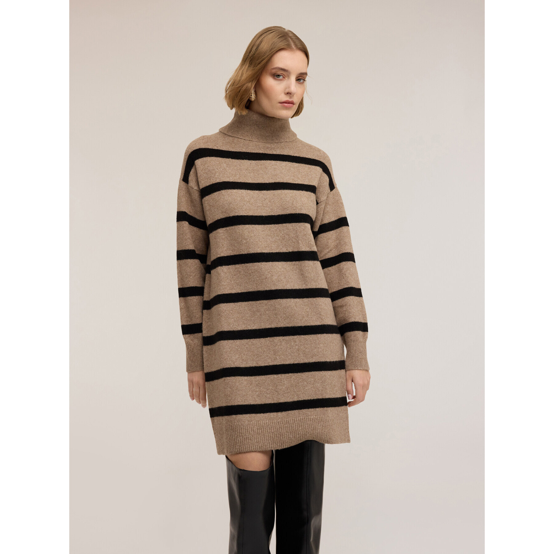 Motivi - Vestido de punto a rayas - Beige