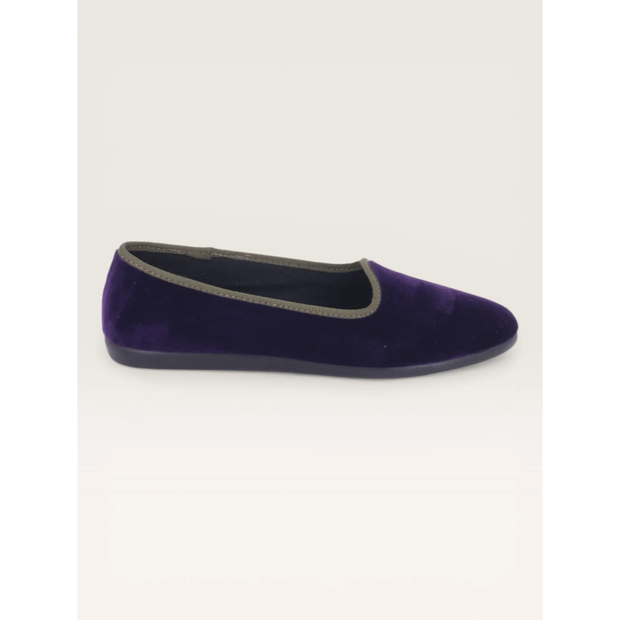 PAUSE PurpleKaki
