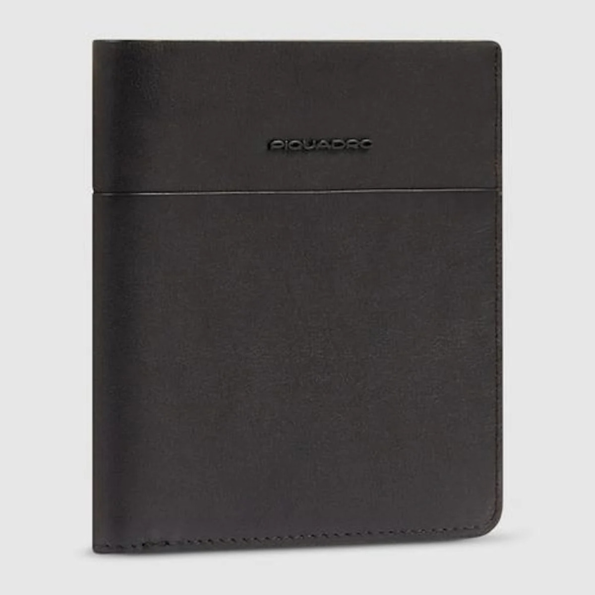 Piquadro Porta passaporto in pelle con portacarte di credito, schermato con protezione RFID