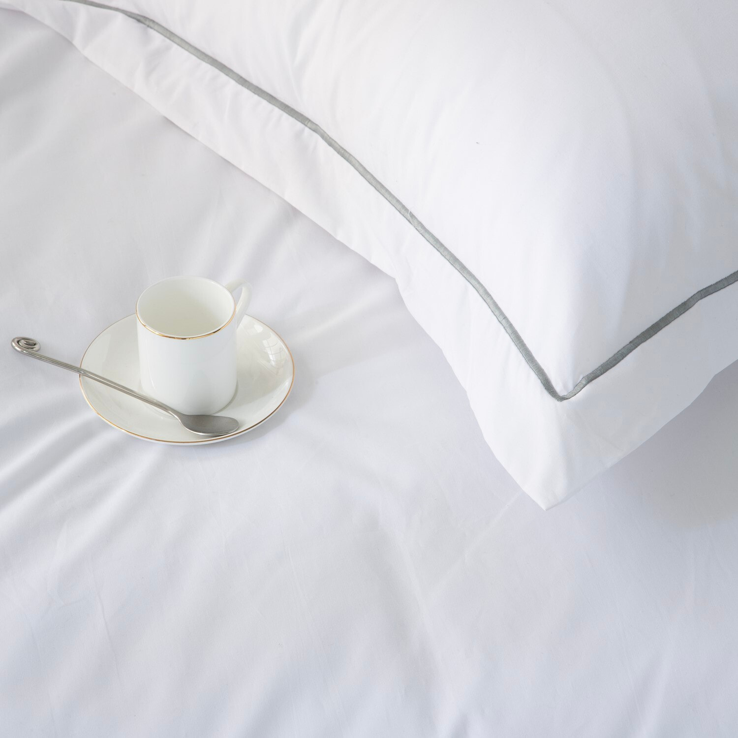 Funda de almohada ito blanco/gris