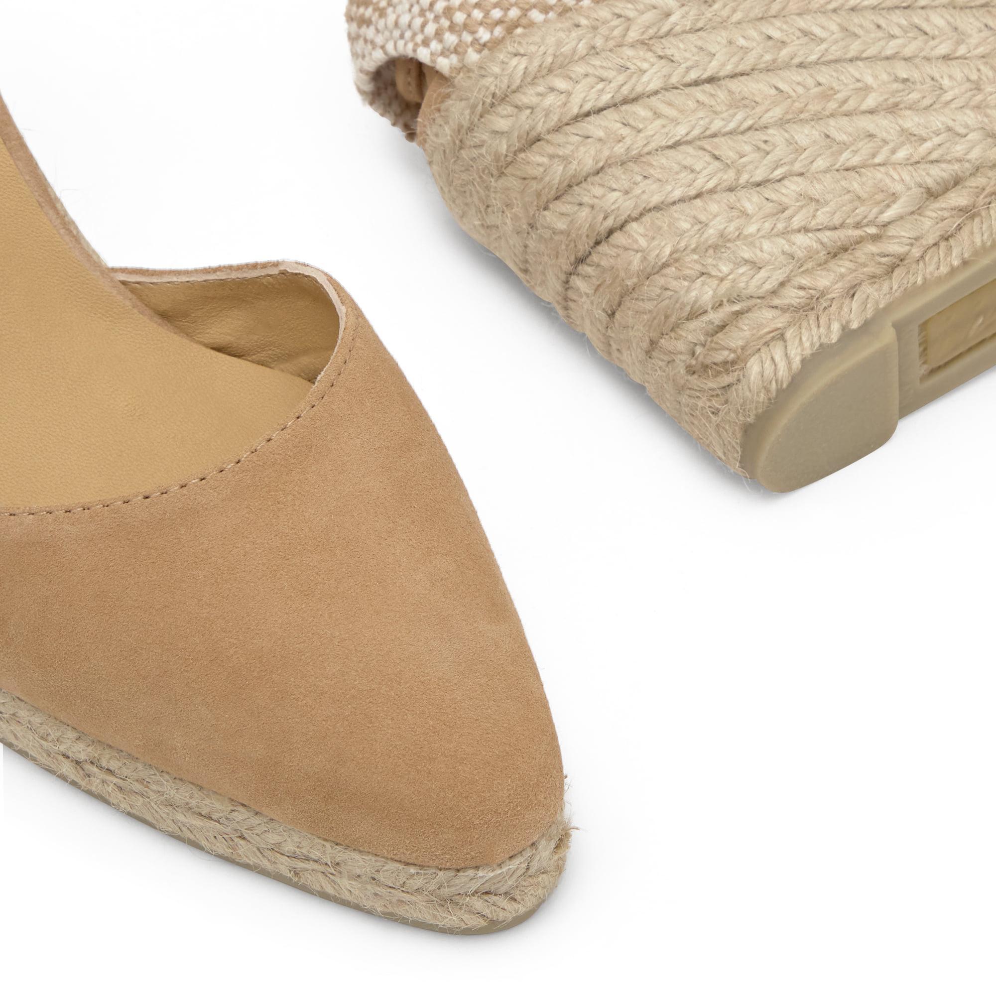 Alpargatas de cuña de mujer Joyce en ante con punta afilada y cierre de cordones