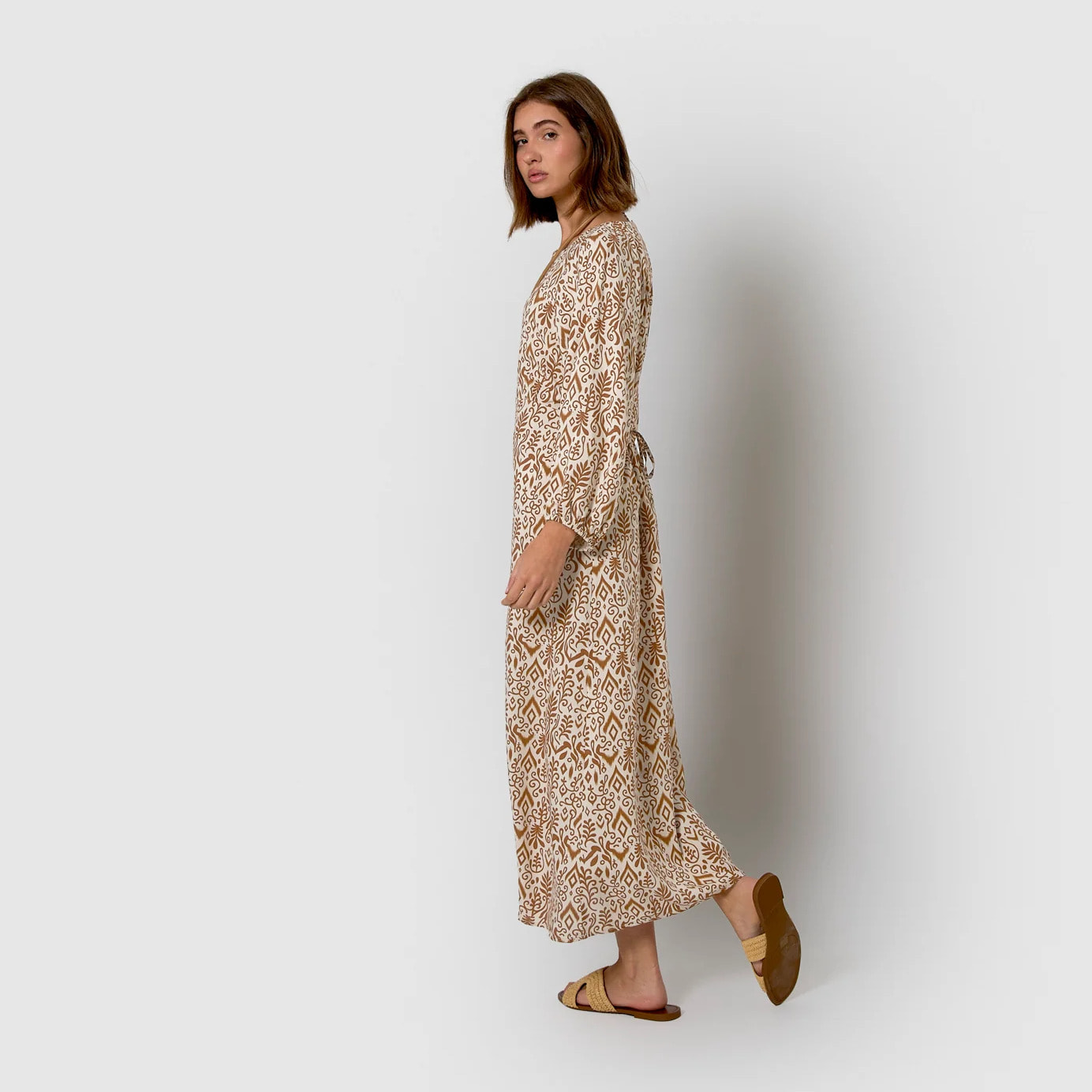 Vestido midi viscosa wulan marrón