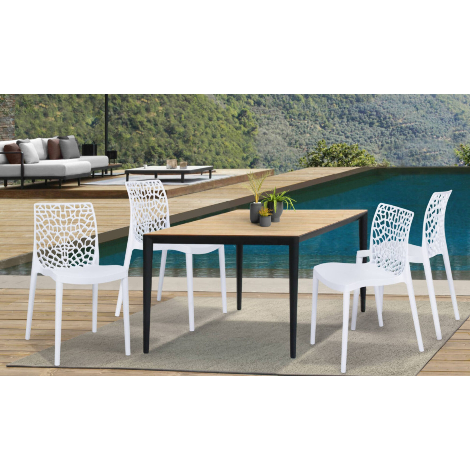 Chaises Dahlia empilables