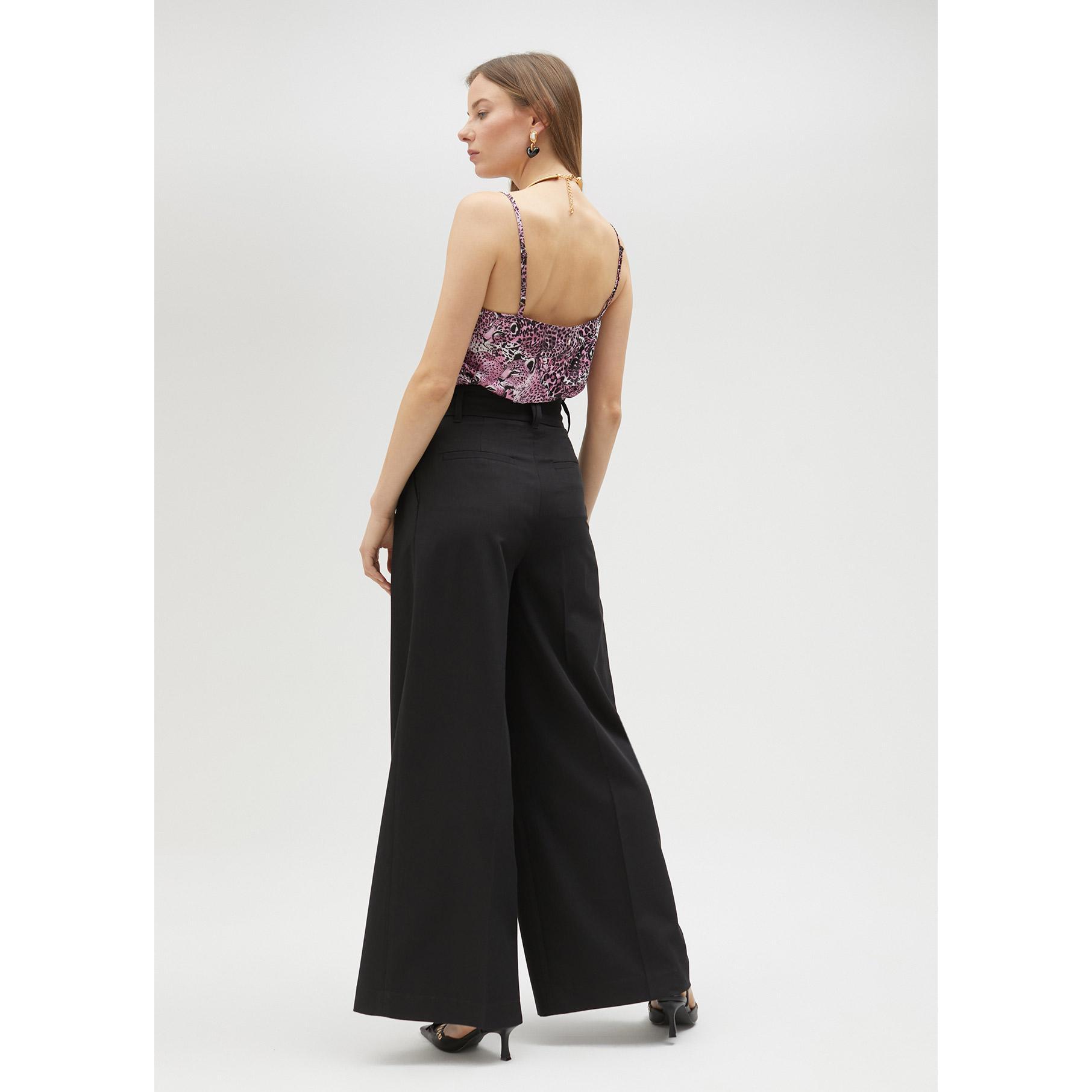Pantaloni a palazzo con pinces