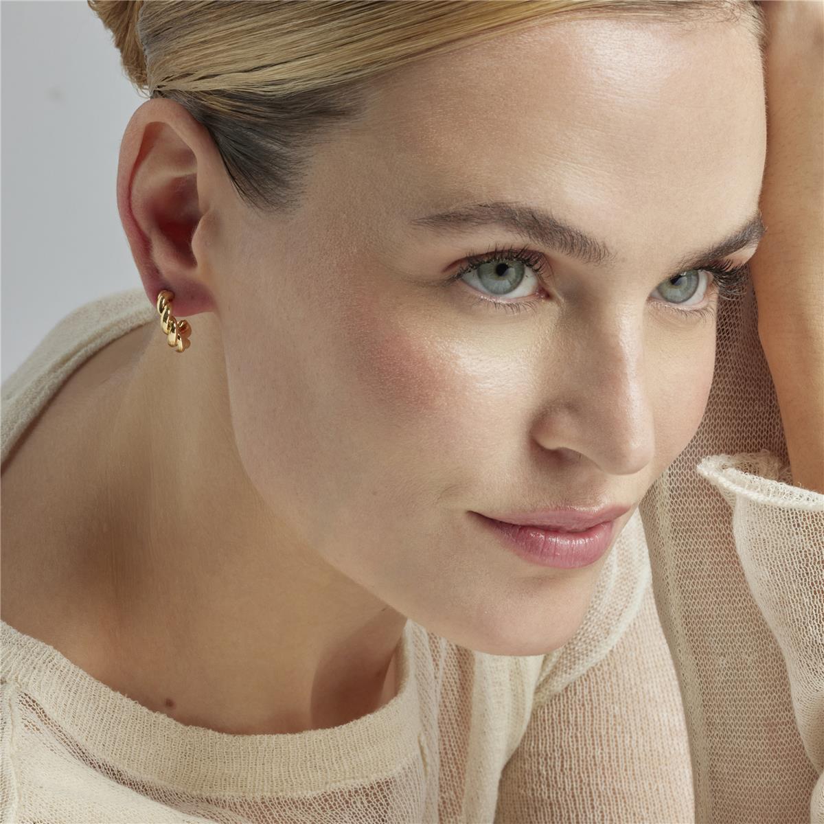 Pendientes Lux by Lux acabadoss en oro amarillo de 18k