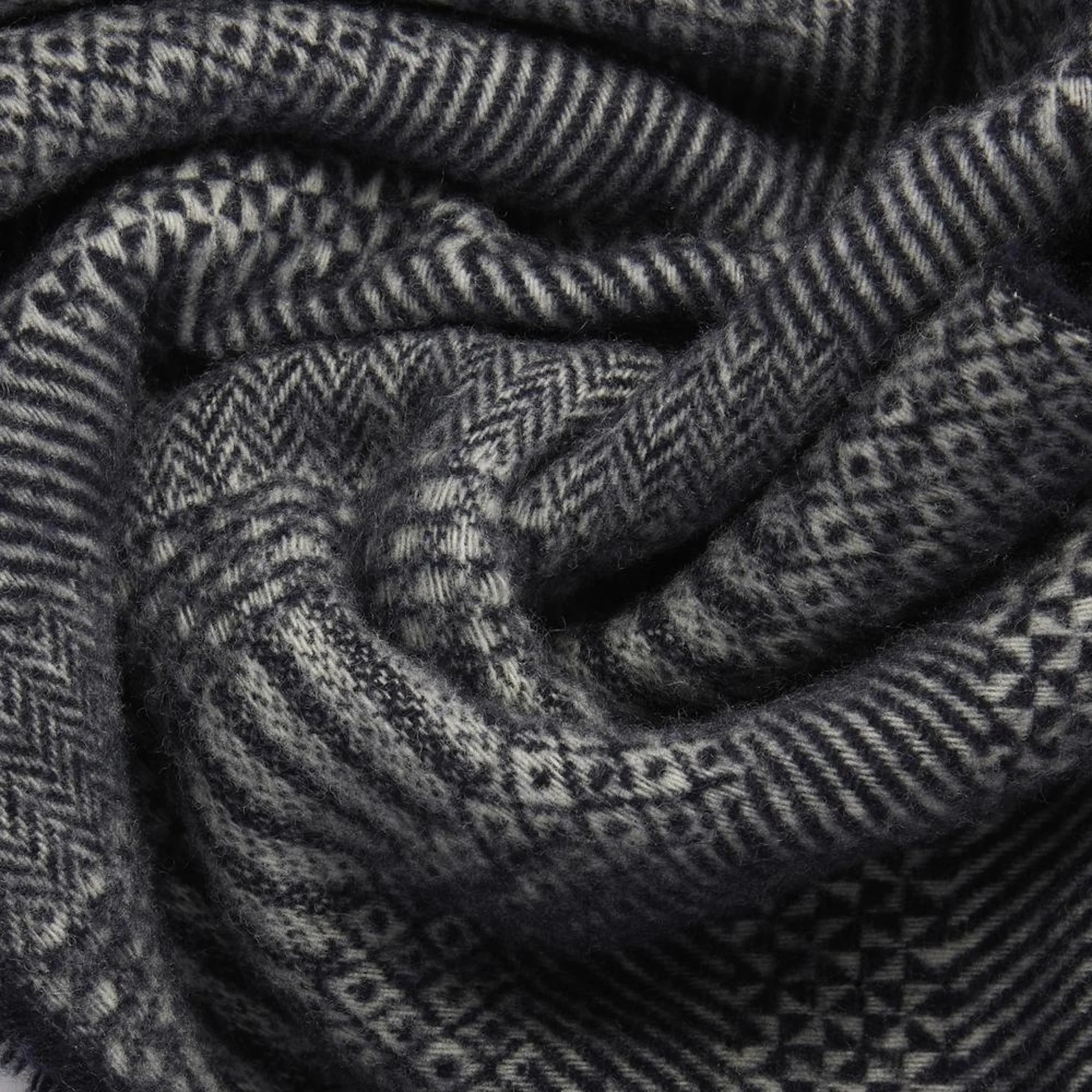 Piquadro Sciarpa in pura lana 100% con motivo district check