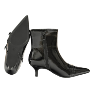 Tronchetto in simil pelle verniciata