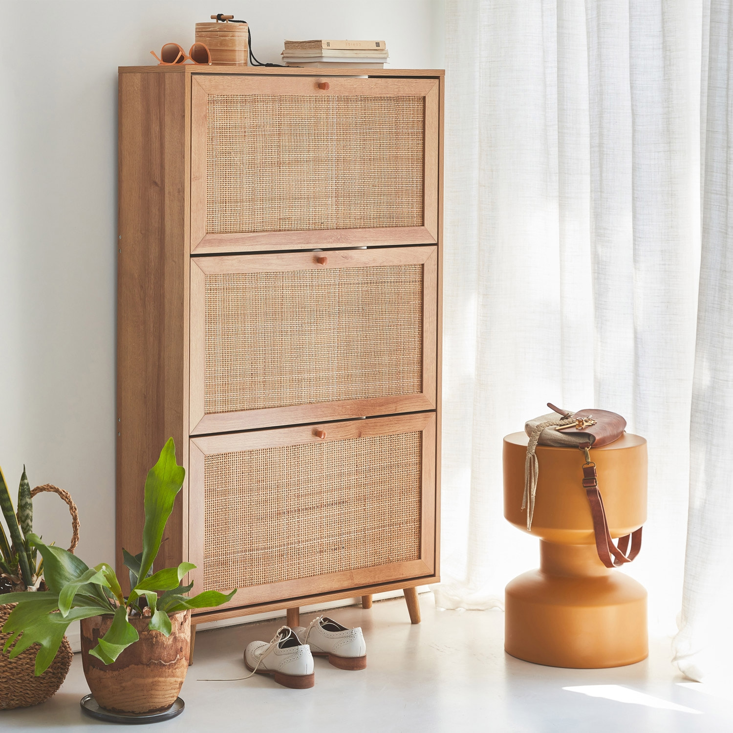 Meuble à chaussures décor bois et cannage 3 abattants  BOHÈME