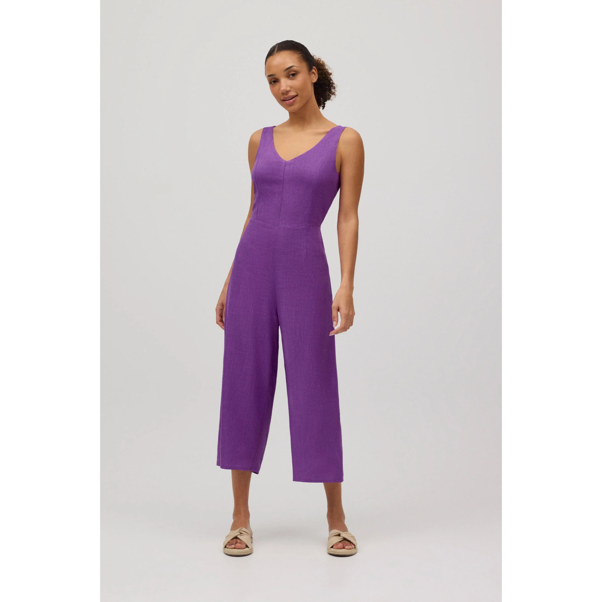 Tuta in lino con fiocco sul retro, viola