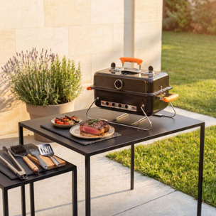 Grill portable avec pieds pliables