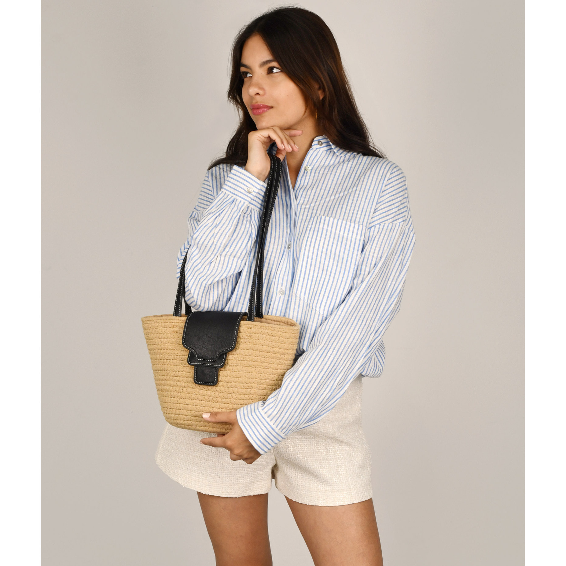 Bolso de hombro tostado con solapa