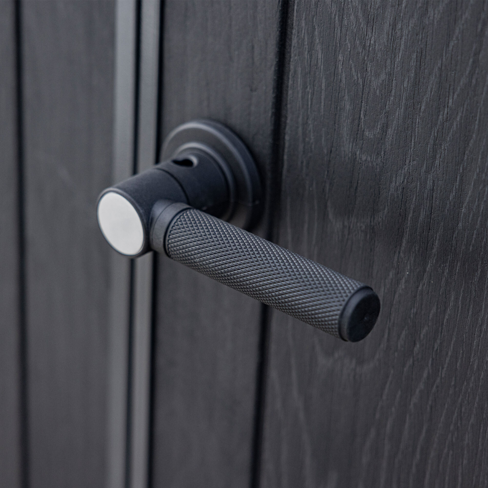 Pent 7x7 - Casetta da Giardino 216x226x218 cm 2 Ante per deposito attrezzi finitura effetto legno Evotech+ in Resina Marrone e Nero