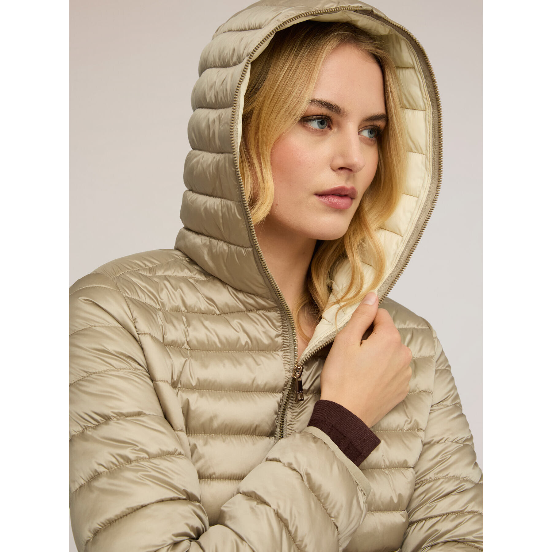 Motivi - Piumino lightweight con cappuccio - Beige