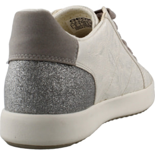 Zapatos Casual Mujer de la marca GEOX  modelo D BLOMIEE PLATA