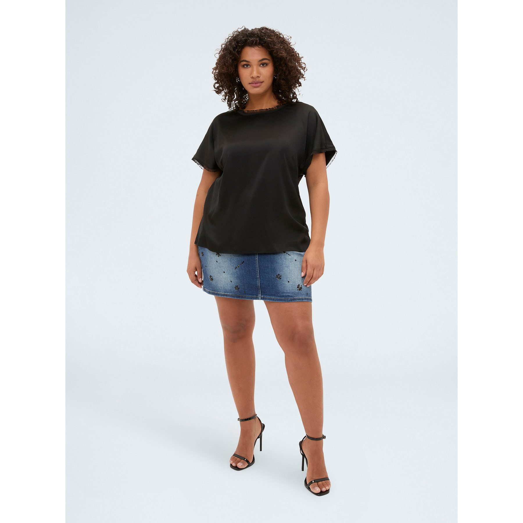 Fiorella Rubino - Top in raso con dettagli sfrangiati - Nero